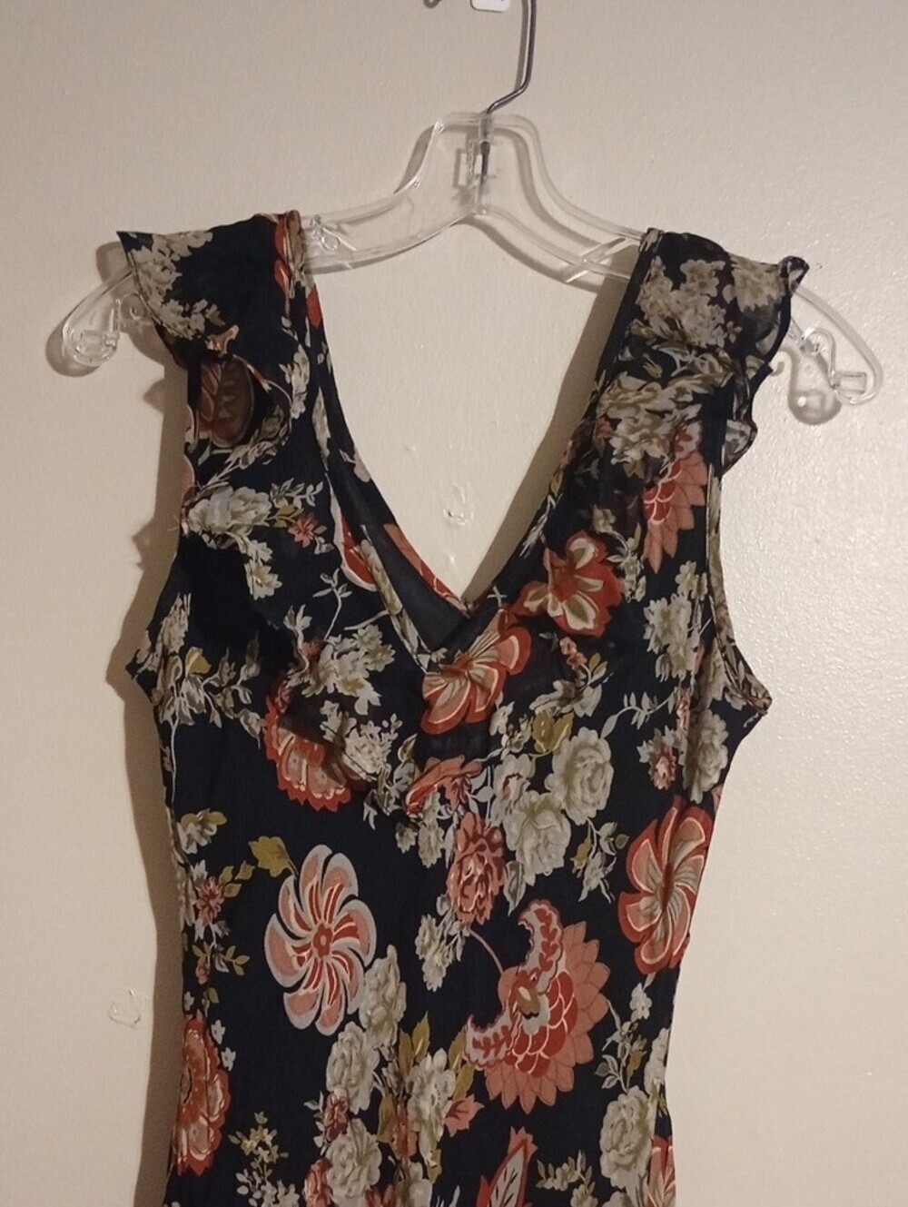 Black Floral Maxi Dress with Ruffle V-Neck Size Med - Picture 6 of 6